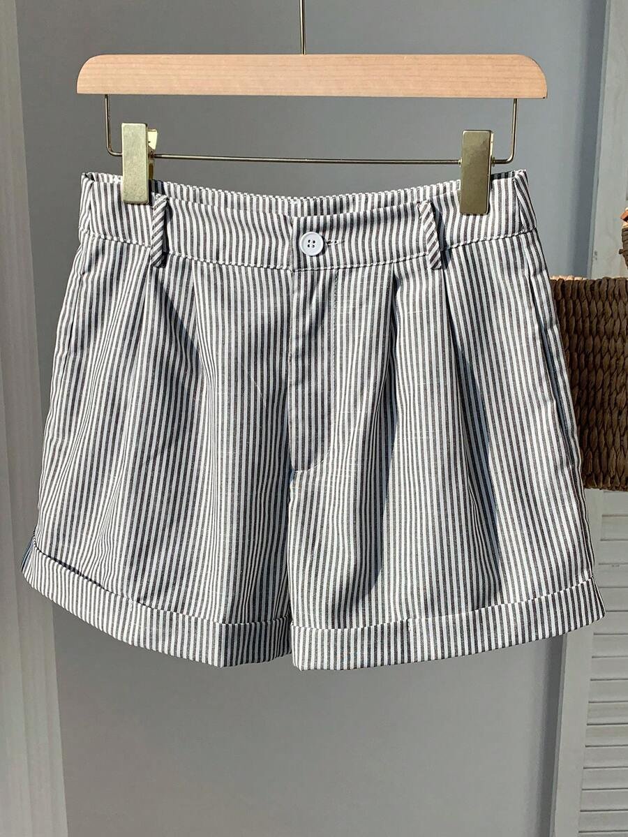 Pantalones cortos casuales de mujer con botones y rayas - Imagen 3