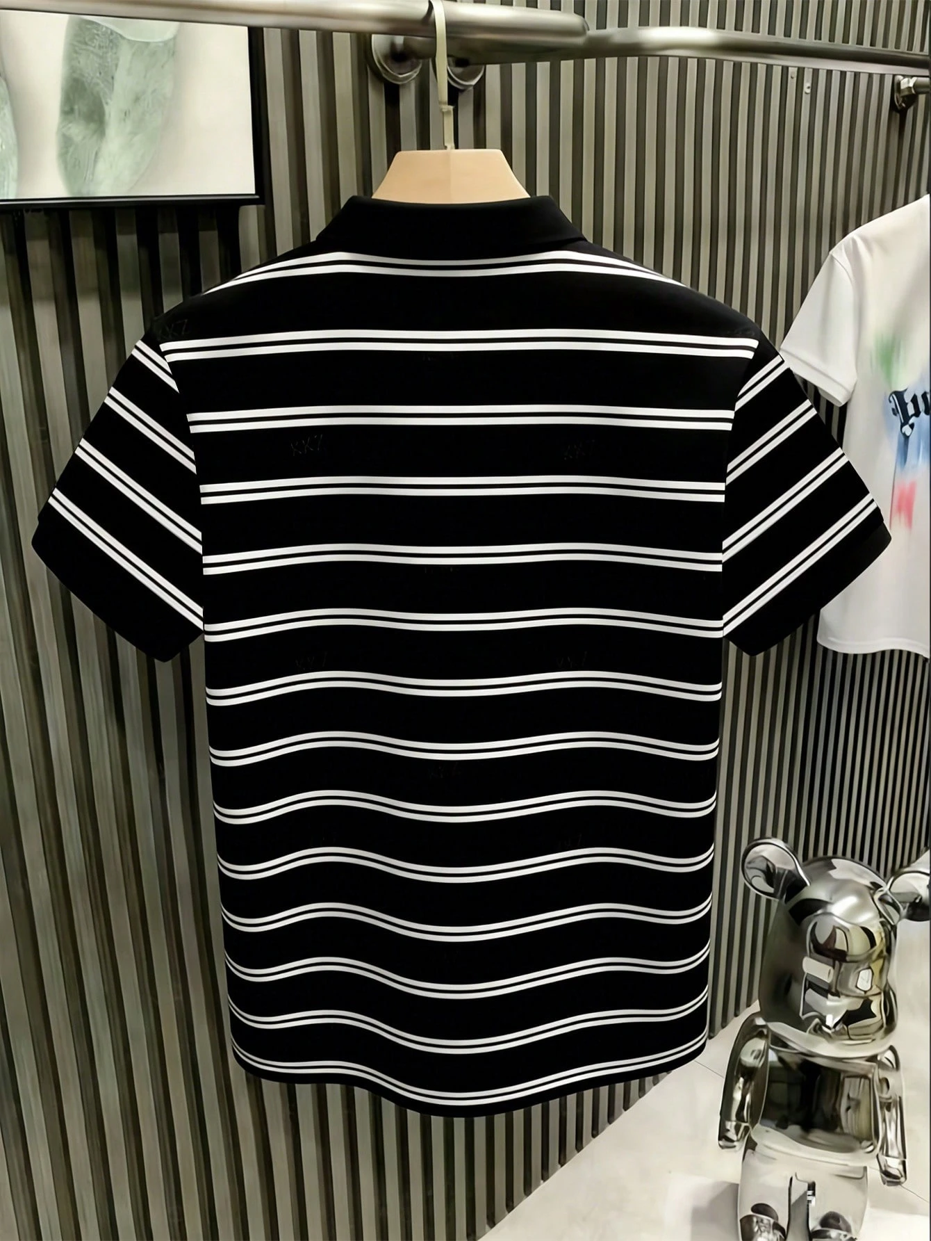 Camiseta polo de manga corta a rayas casual y versátil - Imagen 3