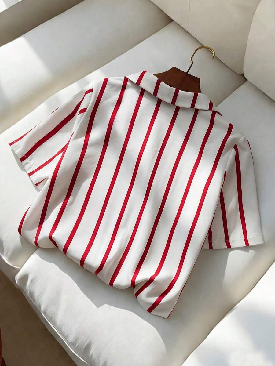 Blusa de mujer de manga corta y cuello en V adelgazante - Imagen 3