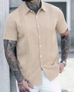 Camisa casual de manga corta con botones y unicolor
