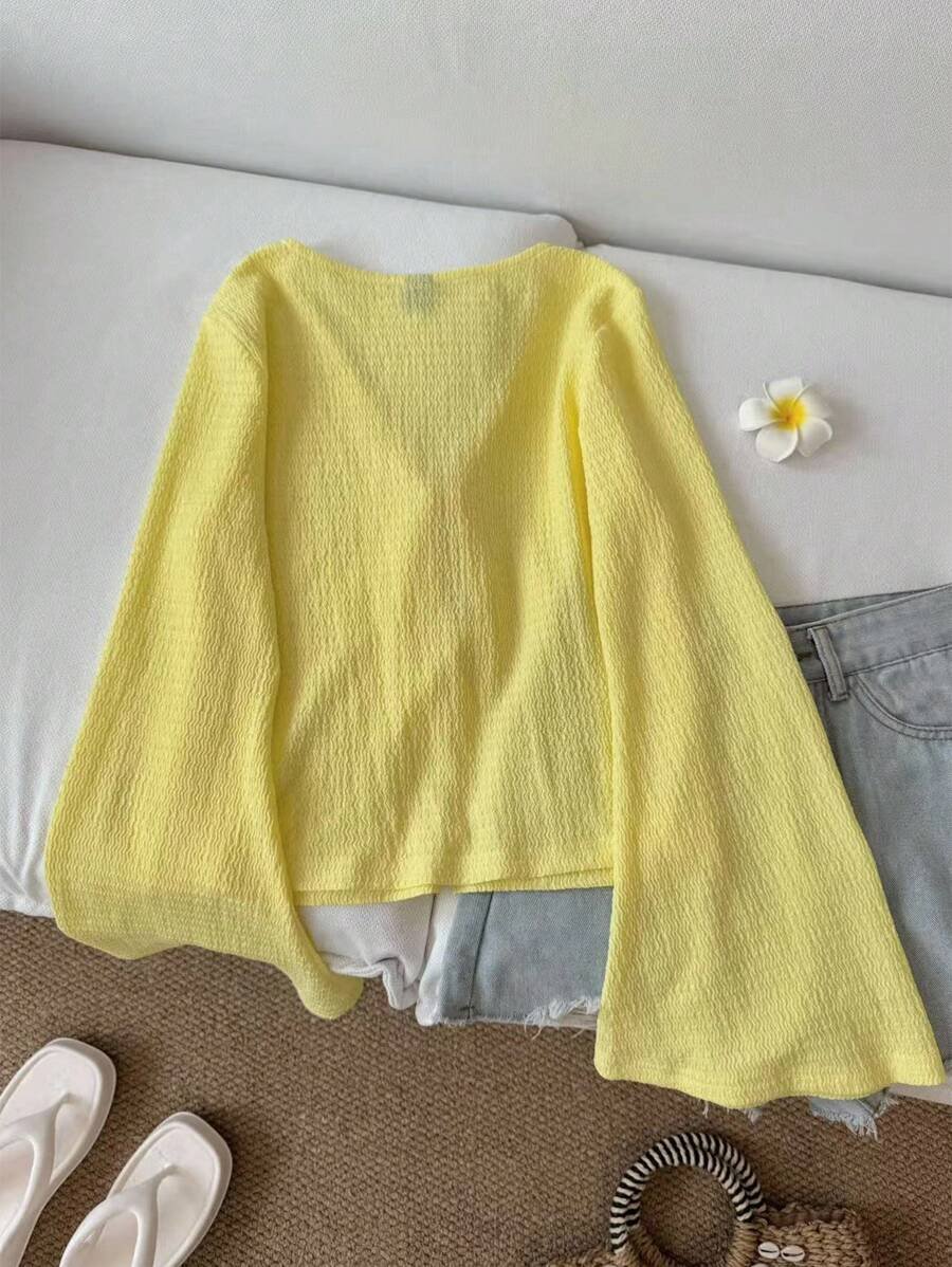 Blusa amarilla de verano casual, cuello en V, lazo delantero y manga acampanada - Imagen 3