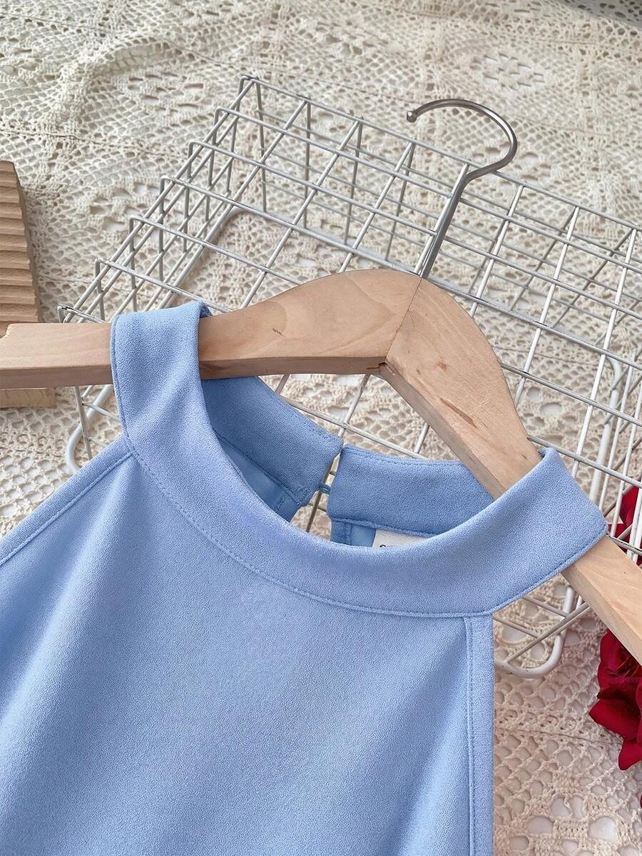 Vestido de fiesta de línea A con cuello halter sin mangas y cintura ceñida - Imagen 2