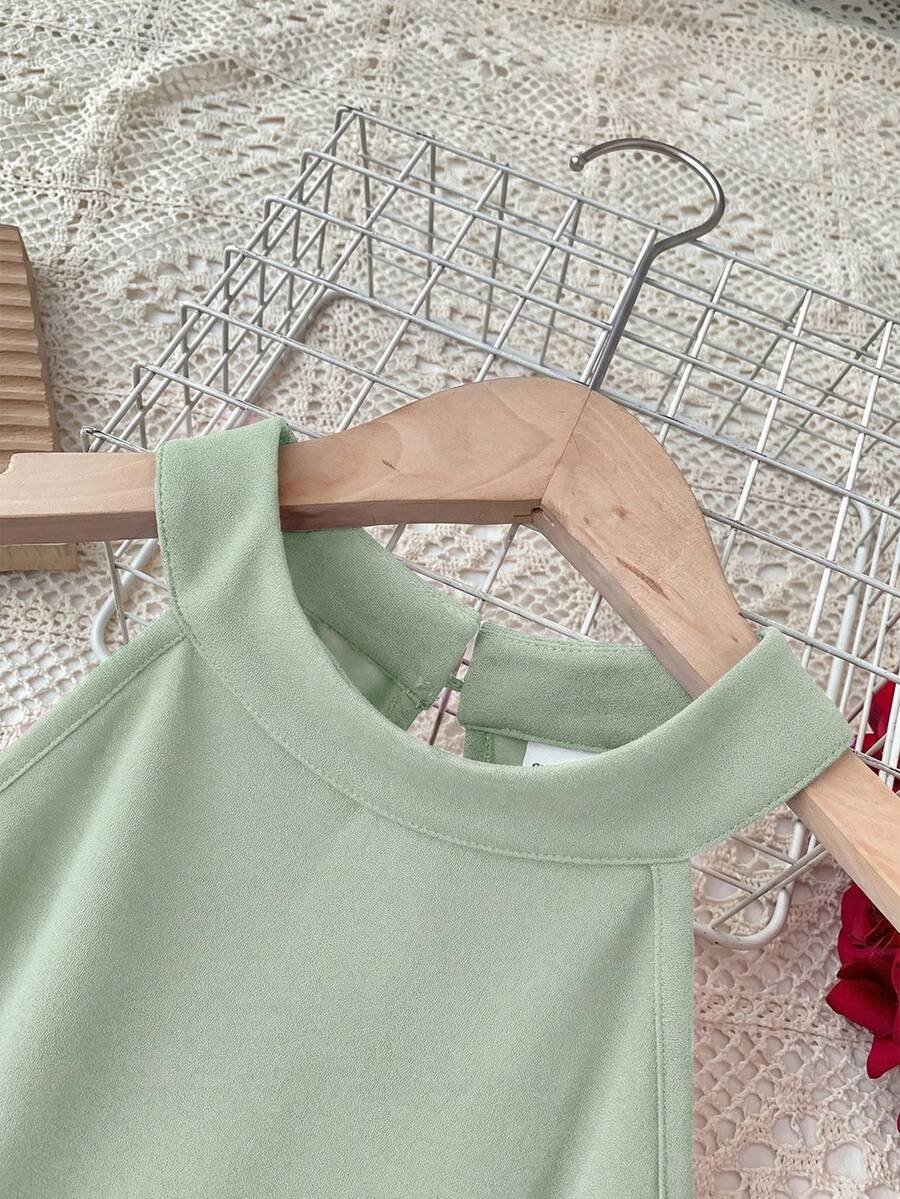 Vestido de fiesta sin mangas con cuello halter y cintura acampanada - Imagen 2