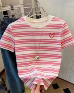 Camiseta de mujer de cuello redondo de manga corta con estampado digital