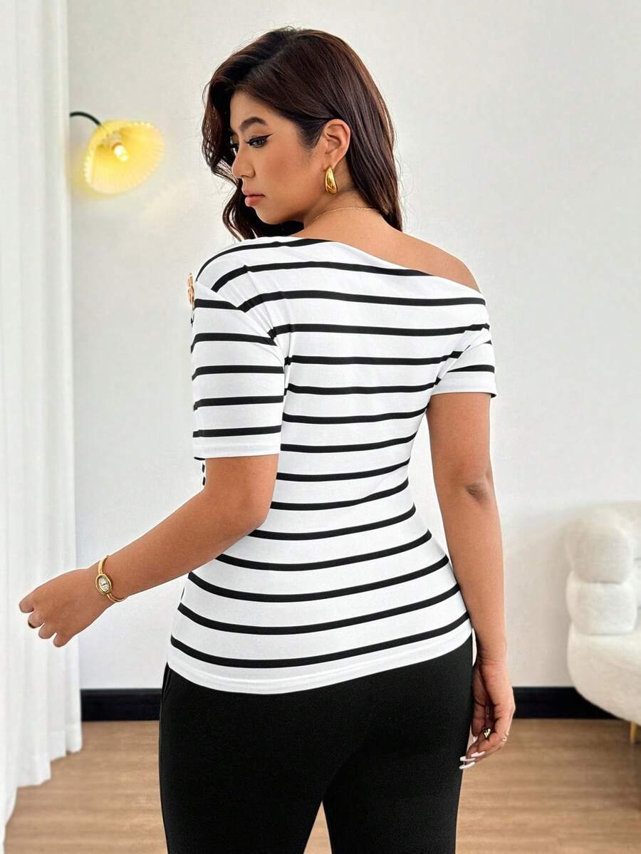 Blusa casual de rayas en blanco y negro de estilo retro - Imagen 3
