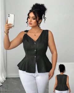 Blusa elegante con cierre de botones de metal y decoración de perla