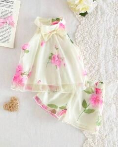 Conjunto de parte superior de tirantes finos y pantalones de cintura elástica