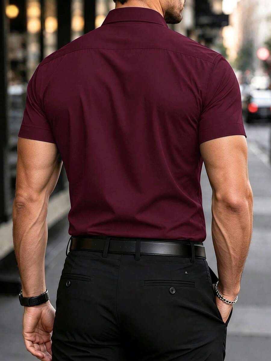 Camisa casual formal de manga corta con botones de color rojo vino - Imagen 3