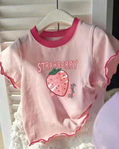 Camiseta de manga corta con dobladillo ondulado