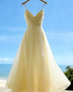 Vestido de fiesta elegante de mujer de un solo color con tirantes finos