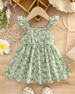 Vestido casual con estampado floral y mangas de vuelo